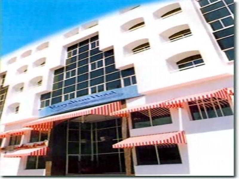 Royalton Hotel Dubai Esterno foto