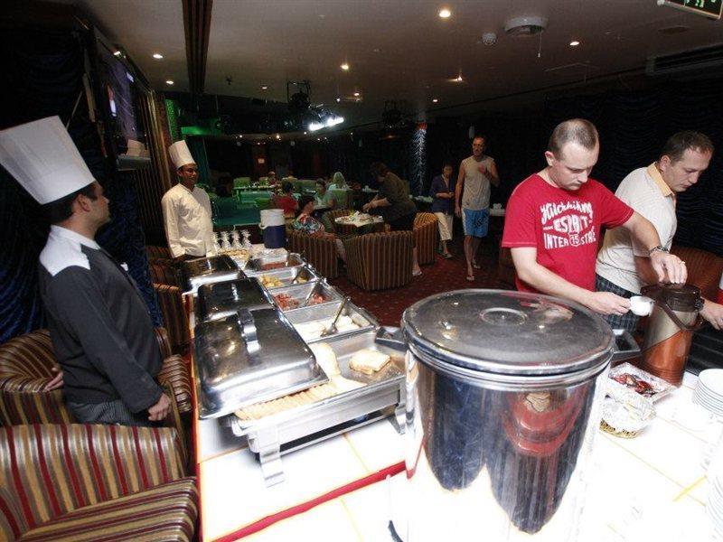 Royalton Hotel Dubai Esterno foto