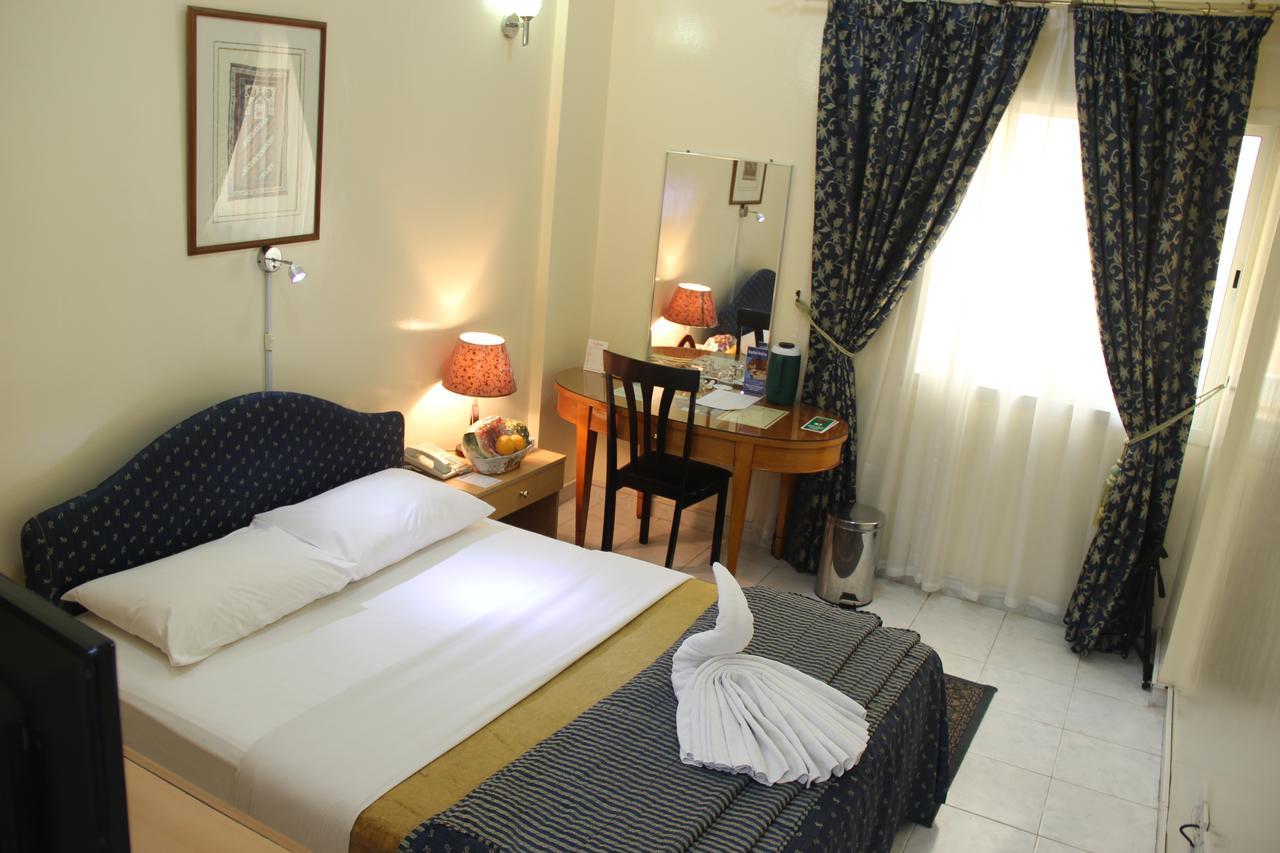 Royalton Hotel Dubai Esterno foto